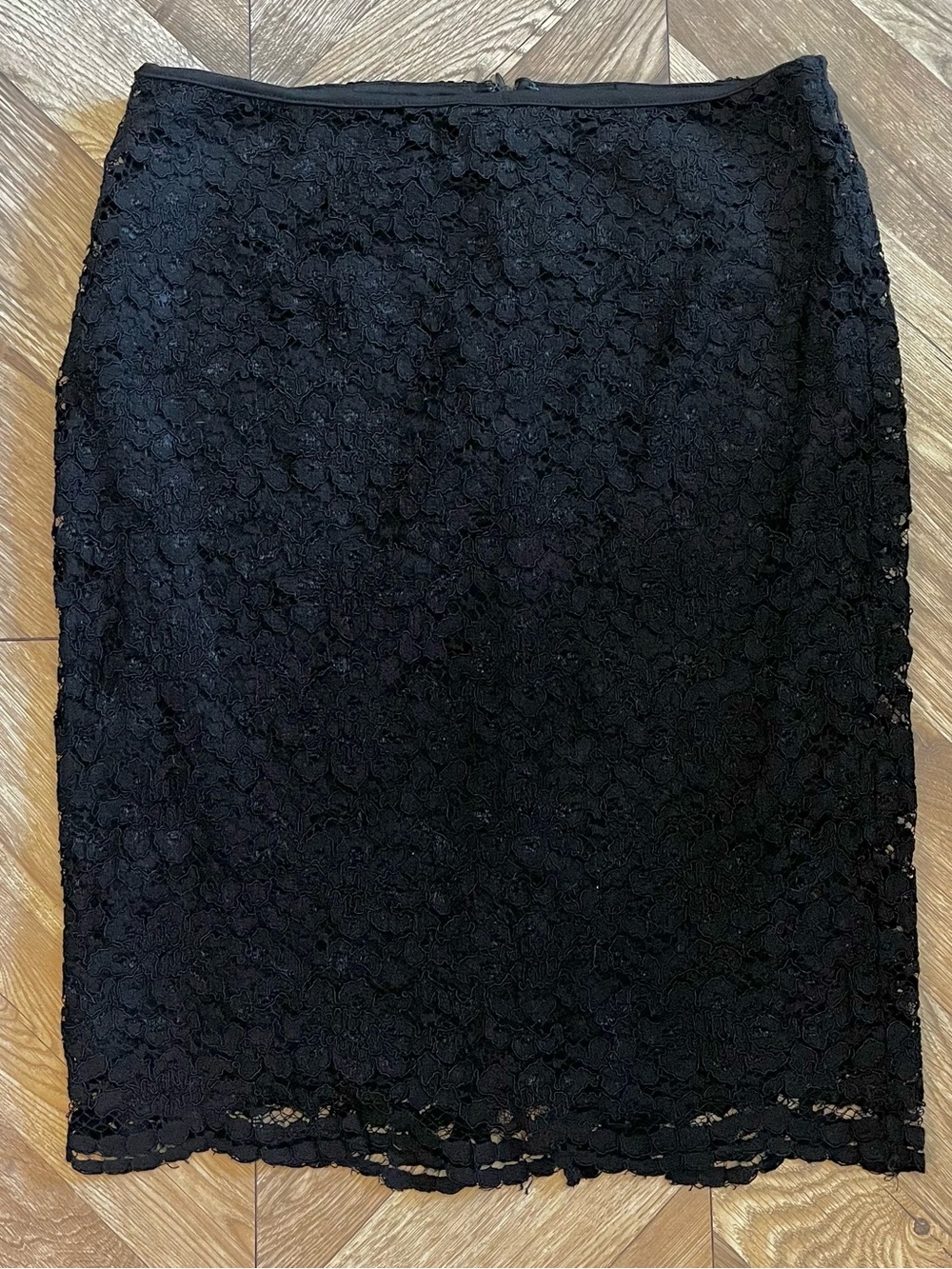 Worthington Elegant Black Floral Pattern Lace Midi Pencil Skirt Y2K Size 14P